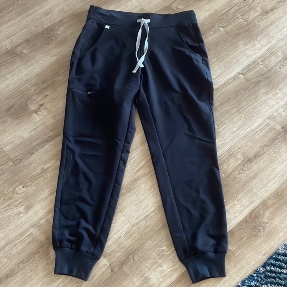 Black Figs Jogger Scrub Pants